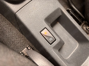 Dacia Logan 1.5 DCI 75 CP - imagine 12