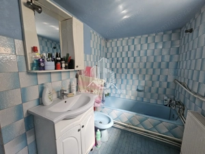 Casă  4 camere cu 2 intrări, garaj și teren 1751mp– Cobadin - imagine 9 Casă  4 camere cu 2 intrări, garaj și teren 1751mp– Cobadin - imagine 9