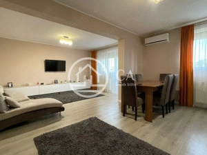 Apartament de vânzare cu 3 camere în zona Rogerius, Oradea