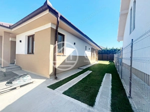 Casă de vânzare cu 3 camere in Sânmartin-Cihei, Bihor - imagine 3