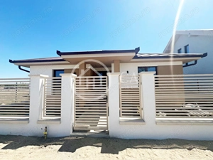 Casă de vânzare cu 3 camere in Sânmartin-Cihei, Bihor