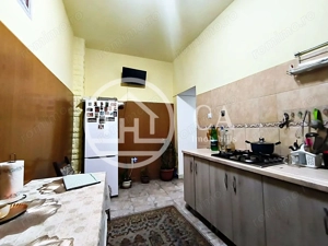 Proprietate mixta de vanzare apartament si spatiu comercial, Oradea