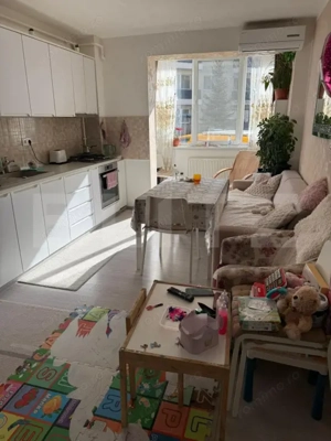Apartament cu 3 camere, parter inalt, zona Florilor, cu parcare inclusa - imagine 3