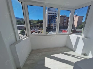 Apartament 2 camere renovat, gata de mutare!