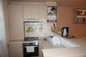 Apartament cu 2 camere, zona Girocului, Centrala Proprie - imagine 4