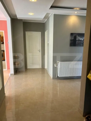 CASA MODERNA ZONA 7 NOIEMBRIE - imagine 10