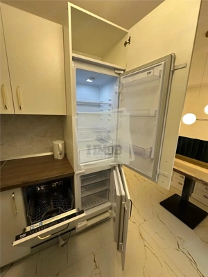 Apartament Central 1 Camera de Lux cu Balcon si Vedere spre Munte - imagine 9