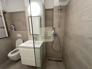 Apartament Central 1 Camera de Lux cu Balcon si Vedere spre Munte - imagine 12