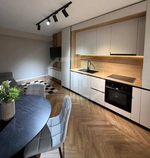 Apartament ultrafinisat cu 3 camere, zona Urusagului - imagine 2