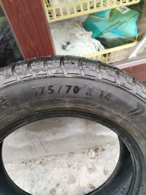 Vând 4 cauciucuri de iarna +2 vara 175 70 r14. Preț 400 lei negociabil nr tel 0735817136  - imagine 6