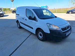 Peugeot partner, 1.6 hdi, an fabr 2016, km 359.500 - imagine 9 Peugeot partner, 1.6 hdi, an fabr 2016, km 359.500 - imagine 9