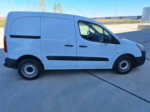 Peugeot partner, 1.6 hdi, an fabr 2016, km 359.500 - imagine 12 Peugeot partner, 1.6 hdi, an fabr 2016, km 359.500 - imagine 12