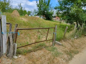 Ter intrav1220mp intre case desch16m Stefan cel Mare Argeș 