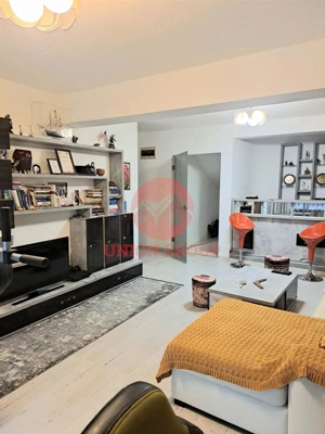 Vila Zona Turistica 7 Camere, Finisaje de Lux, Aproape de Plaja, 428 mp utili - imagine 17