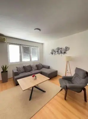 Apartament cu 2 camere de inchiriat in zona Unirii - imagine 2 Apartament cu 2 camere de inchiriat in zona Unirii - imagine 2