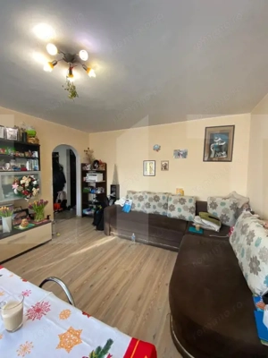 Apartament cu 3 camere, decomandat, 67 mp – Dristor, Sector 3 - imagine 2