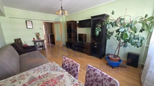 Vanzare apartament 3 camere Titulescu, an 1980, 2 bai - imagine 6