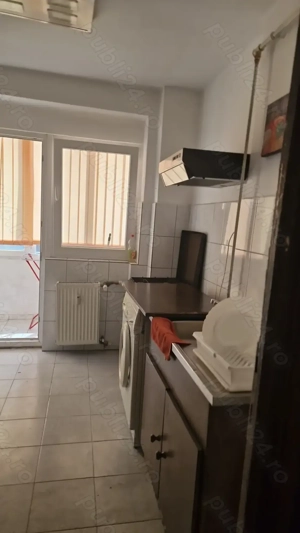 Inchiriez apartament 3 camere Centru 300 euro - imagine 6