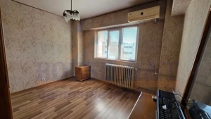 Vanzare apartament 3 camere Titulescu, an 1980, 2 bai - imagine 10