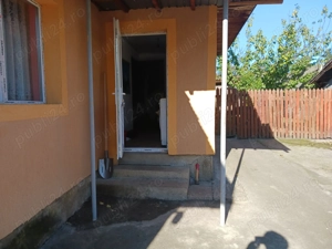 Vînd casă la țară - imagine 10