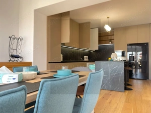 Casă modernă cu 4 dormitoare, cu renovare de lux, Bunloc de închiriat