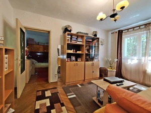 De vanzare apartament 3 camere, str.Morii, Nufarul, Oradea - imagine 2