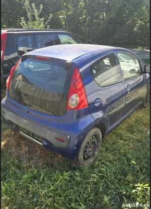 Dezmembrez Peugeot 107 1.0 benzină 2007 - imagine 4
