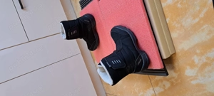 Bocanci unisex marca Quechua Waterproof 33.5-34 