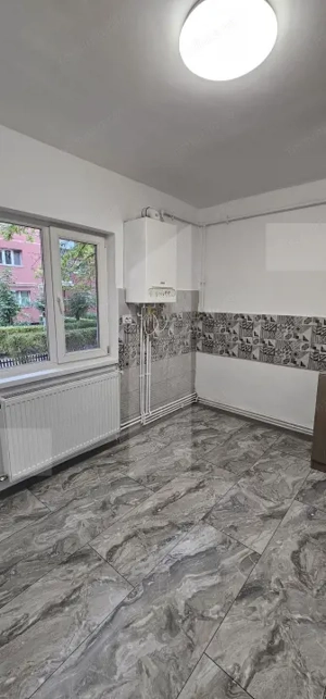 Apartament de vanzare, cu 3 camere, 73 mp, renovat complet, zona centrală