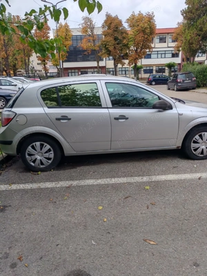 Vând Opel Astra H, 1,4, benzină - imagine 2