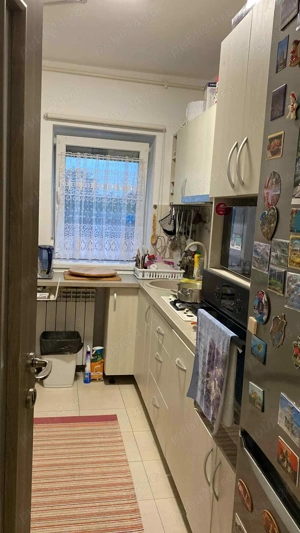 Apartament cu 3 camere,baie,hol,bucătărie si anexe - imagine 2