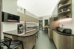 Reședință 227mp*Etaj 1/2 in vilă interbelică*Eleganță modernă*Credit ipotecar* - imagine 13