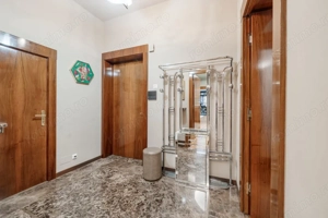 Reședință 227mp*Etaj 1/2 in vilă interbelică*Eleganță modernă*Credit ipotecar* - imagine 18