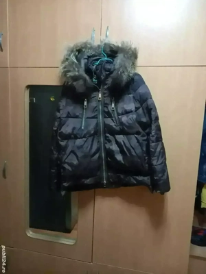 vând  geac   damă  nouă. 