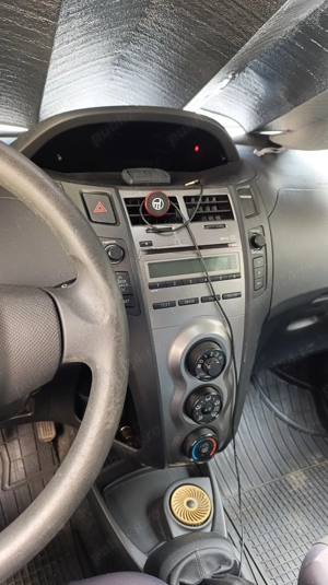 Vand Toyota Yaris 2010 - imagine 4