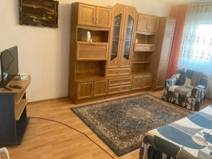 Inchiriez apartament cu 2 camere, decomandat,