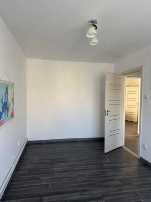 Vând apartament 3 camere - imagine 10