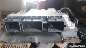 Calculator ECU Citroen/ Peugeot 1.6 hdi 0 281 012 468 EDC16E34 96 561 616 80  9653958980 - imagine 2