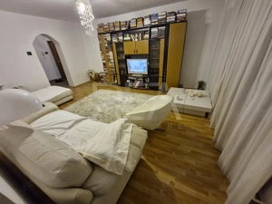 Apartament cu 3 camere la 16 minute pietonale de metroul Piața Muncii  - imagine 7