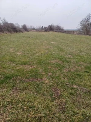 Vindem plat de casa la bazos vechi 