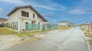 Casă spațioasă la gri, 4 camere, 3 băi, teren 500 mp – zona Bartolomeu