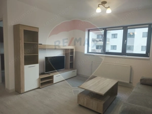 Apartament cu 2 camere de închiriat în zona Republica