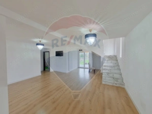 Casă cu 5 camere de vânzare, str. Bobâlna, Sighetu Marmației - imagine 2 Casă cu 5 camere de vânzare, str. Bobâlna, Sighetu Marmației - imagine 2