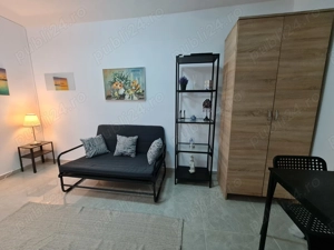 Gras. la 7-10 min de Mall-Vitan