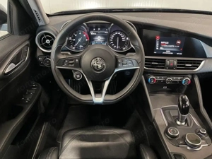 Alfa Romeo Giulia - imagine 6
