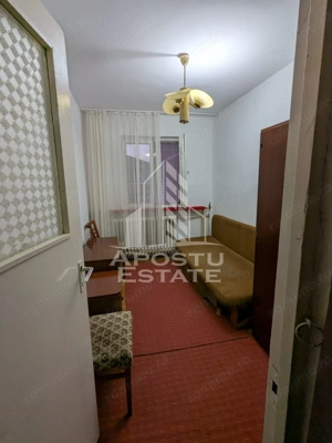 Apartament cu 3 camere, etaj intermediar, zona  Sagului - imagine 4