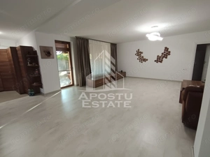 Casa cu 4 dormitoare living și bucatarie, centrala proprie, Girocului - imagine 2