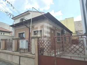 CENTRU- Casa ideala pentru birouri | studio | cabinet | gaz | curte - imagine 4