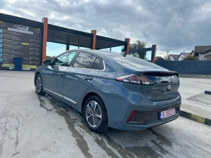 Hyundai Ioniq plug-in hybrid - imagine 3