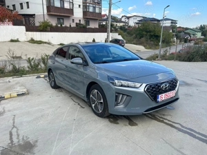 Hyundai Ioniq plug-in hybrid - imagine 2